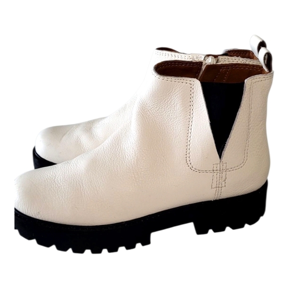 ZODIAC SHILOH,  IVORY LEATHER CHELSEA ANKLE BOOT.  NEW, 8.5 - Picture 5 of 13